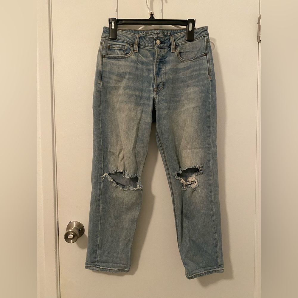 American Eagle Vintage Hi-Rise Jeans Button Fly Light Wash Ripped, Size 10 Short
